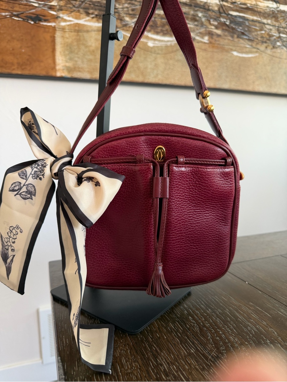 Vintage Les Must de Cartier Burgundy Leather Crossbody Bag excellent condition